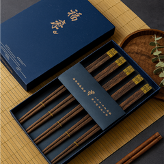 Kyoto Élégance – Coffret de 5 Baguettes en Bois